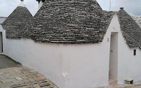Trullo Dell'Angolo