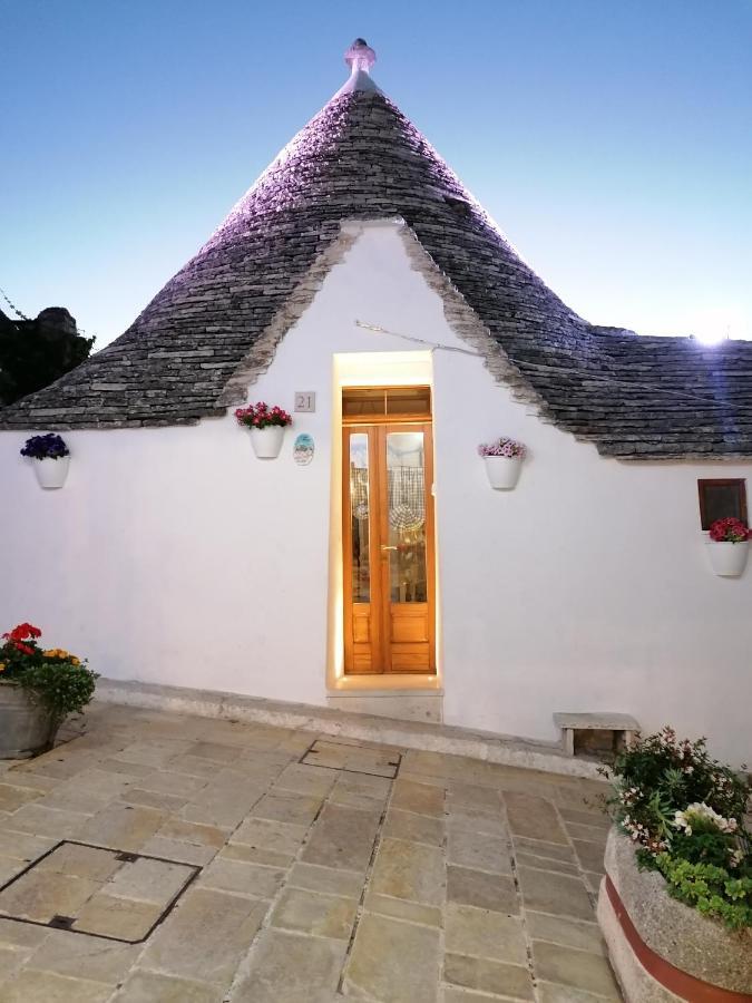 アルベロベッロ Trullo Dell'Angoloヴィラ エクステリア 写真